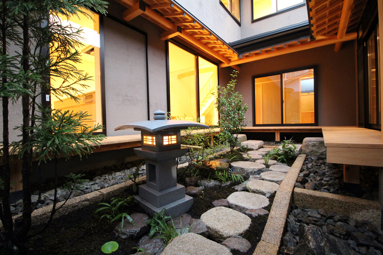 『数奇屋造り・茶室』近代建築工房 京都の近代数寄屋 | 京都市文化観光資源保護財団